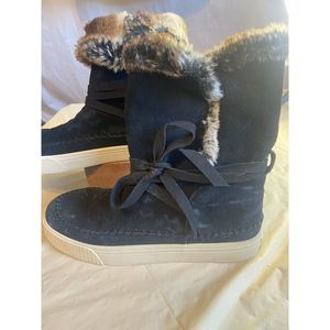 Women's Toms‎ Vista Waterproof Tie Boots With Faux Fur Lining-Size 9.5
